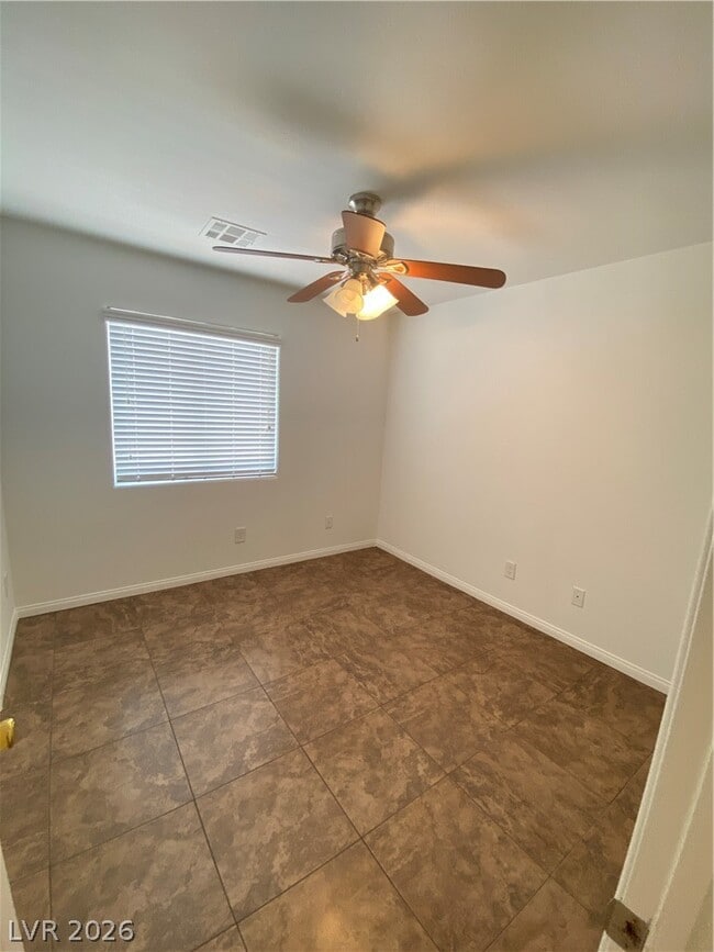 Building Photo - 2311 Silver Crew Pass