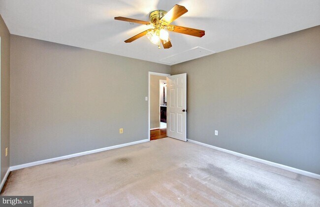Building Photo - 18414 Garner Ln