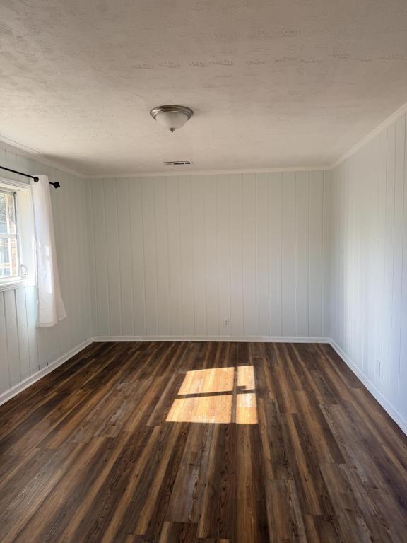 Building Photo - 1920 Charlton Dr