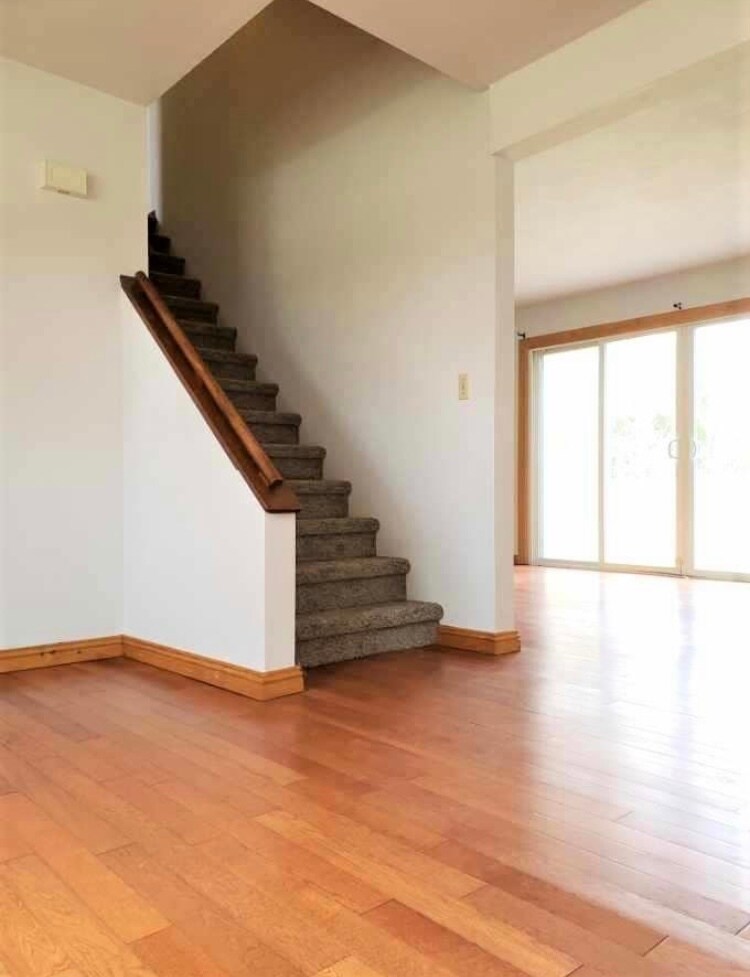 Building Photo - 202 Meadowpark Dr