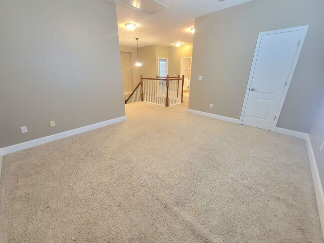 Building Photo - 2482 Goldenrod Wy