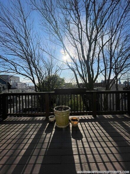 Building Photo - 45 Old Harbor St