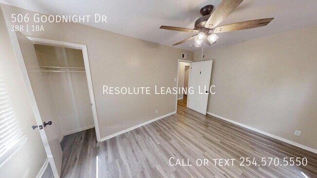 Building Photo - 506 Goodnight Dr