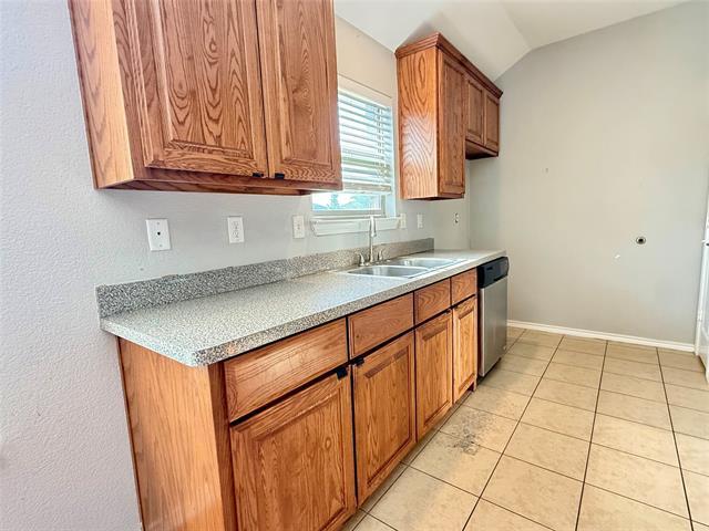 Building Photo - 412 Windridge Dr
