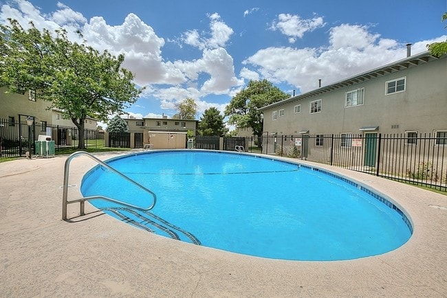 Pool - Nob Hill