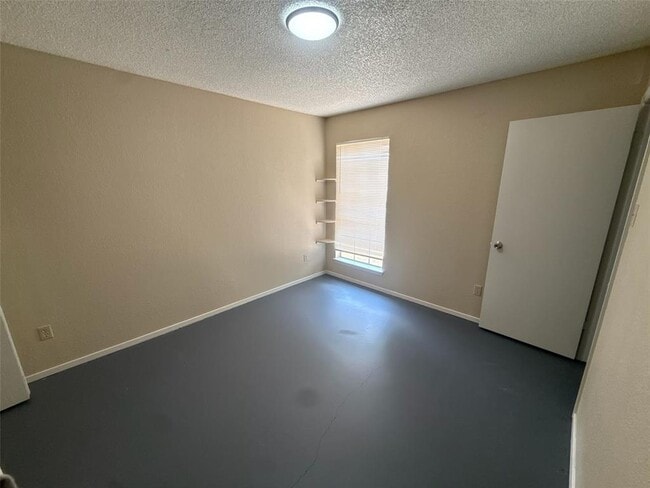Building Photo - 12308 Dellrey Dr