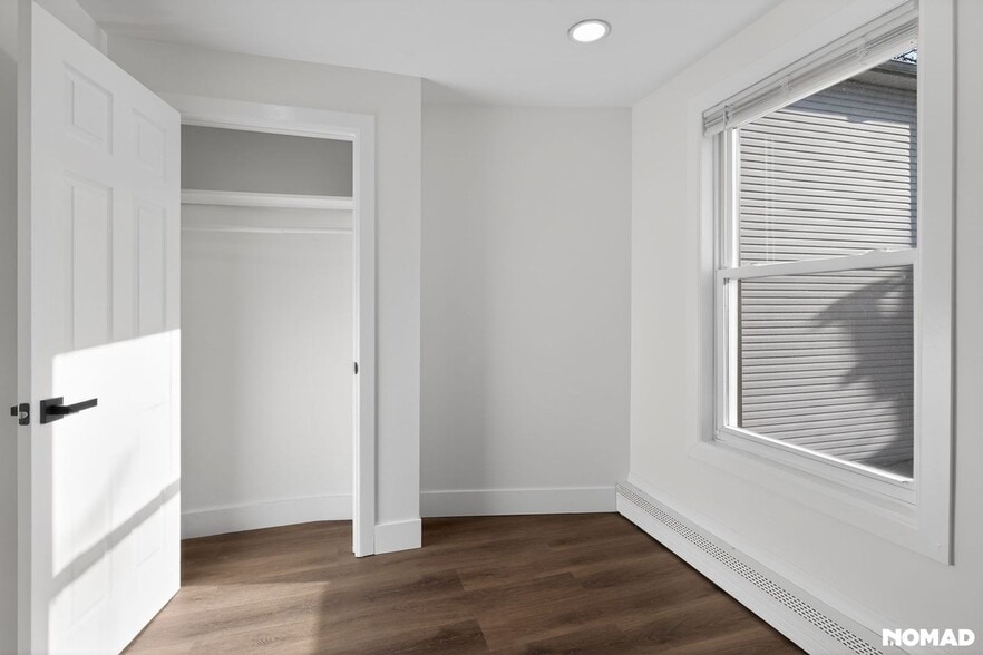 Building Photo - 156 Old Bergen Rd