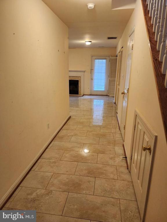 Building Photo - 12102 Wallower Way
