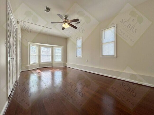 Building Photo - 13 Tomafield Ct