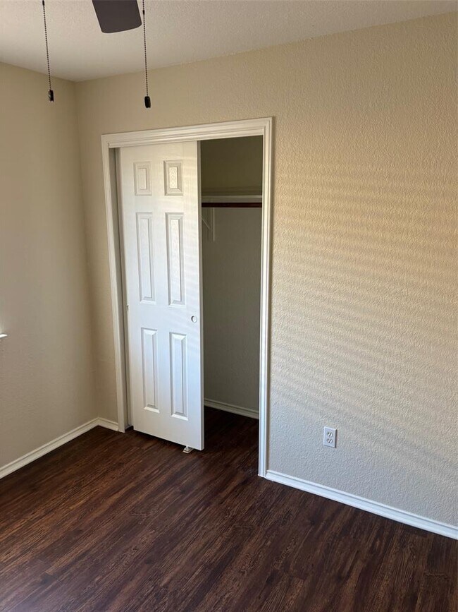 Building Photo - 1403 Haley Gray Dr