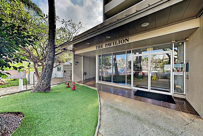 Building Photo - 1925 Kalakaua Ave