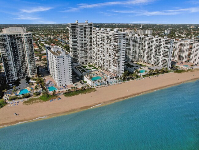 Building Photo - 4280 Galt Ocean Dr