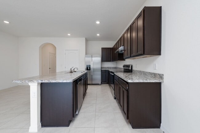 Building Photo - Nice 3/2.5 Townhouse with 1-Car Garage in Atria at Ridgewood Lakes FOR RENT !!!!