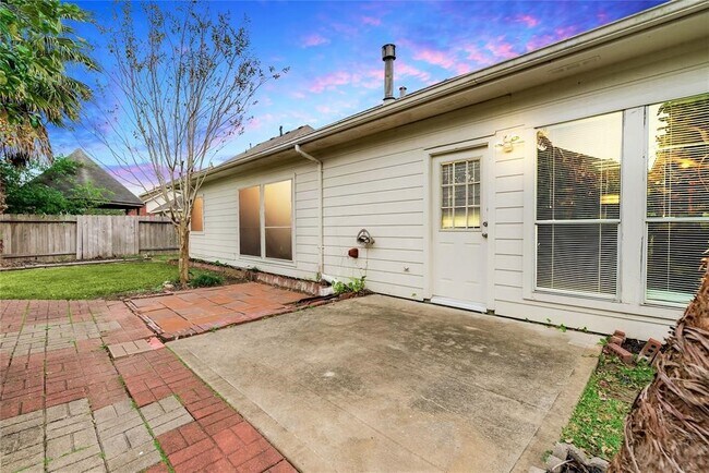 Building Photo - 3402 Pebble Beach Ln