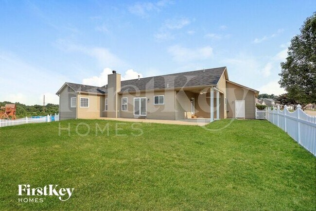 Building Photo - 3 Lost Canyon Ct