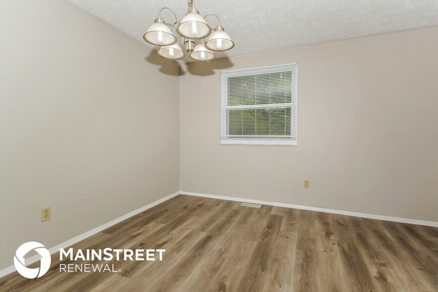 Building Photo - 6839 S Lawndale Ave