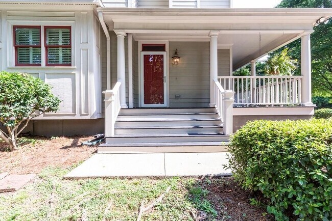 Building Photo - 471 Connally St SE