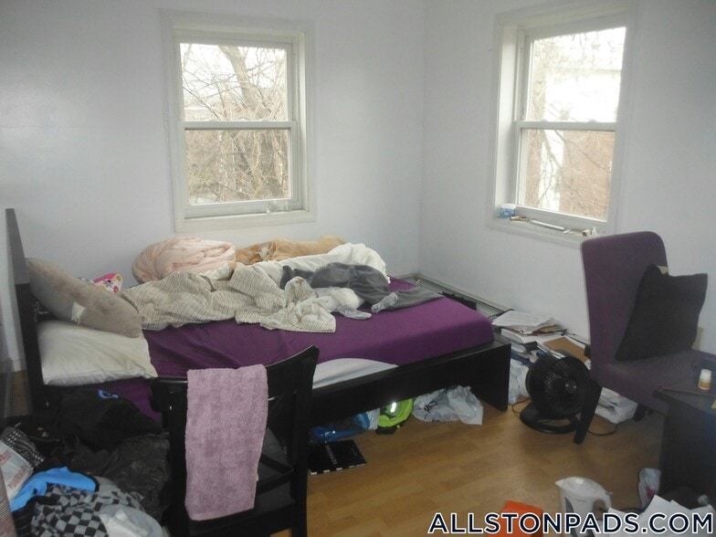 Building Photo - 26 Greylock Rd