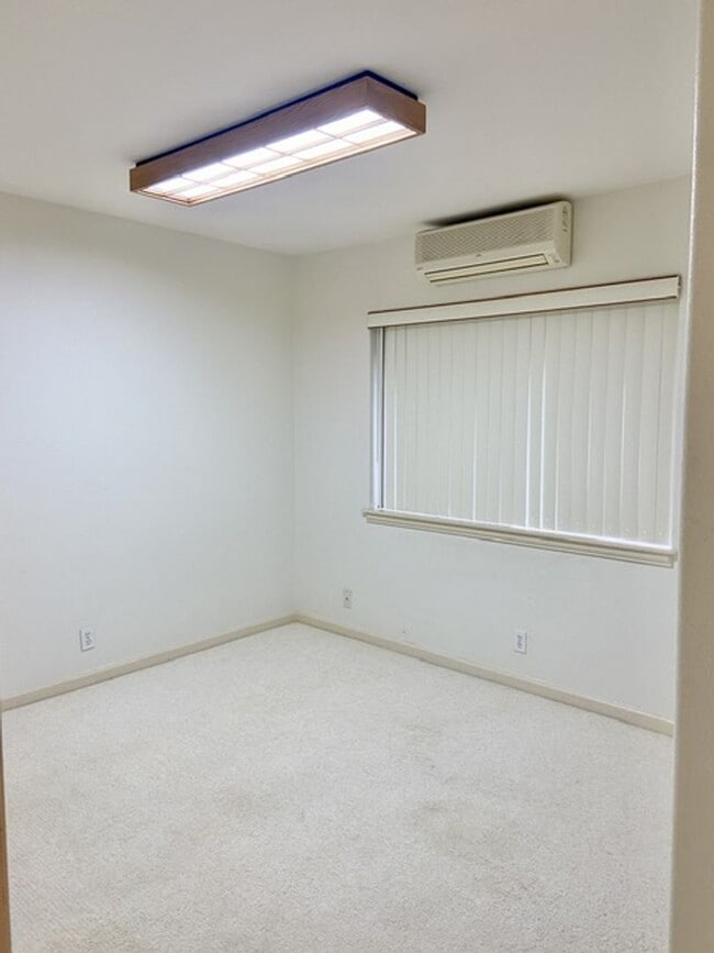 Building Photo - Mililani Mauka Executive home. 4 bedroom 2.5 bath home