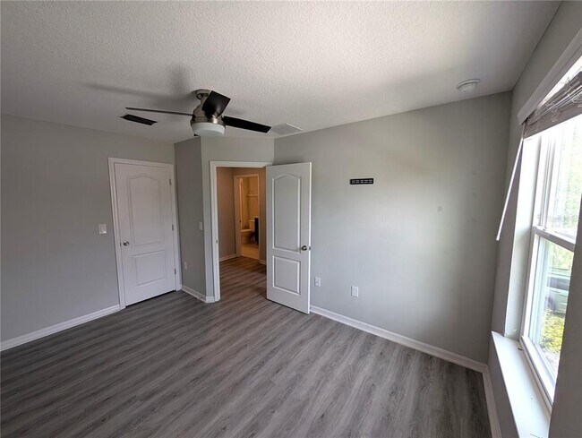 Building Photo - 4744 Spatter Dock St