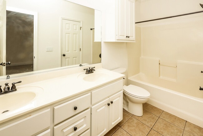Building Photo - 112 Cypress Ridge Dr