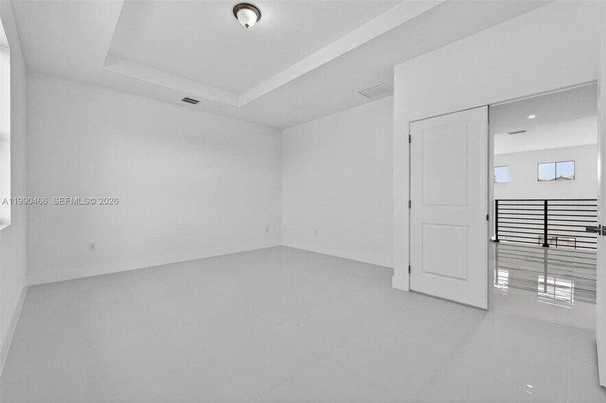 Building Photo - 15441 SW 20th Ln