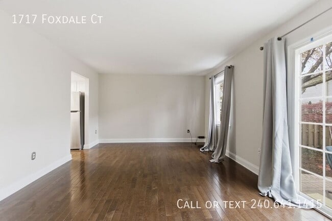 Building Photo - 1717 Foxdale Ct