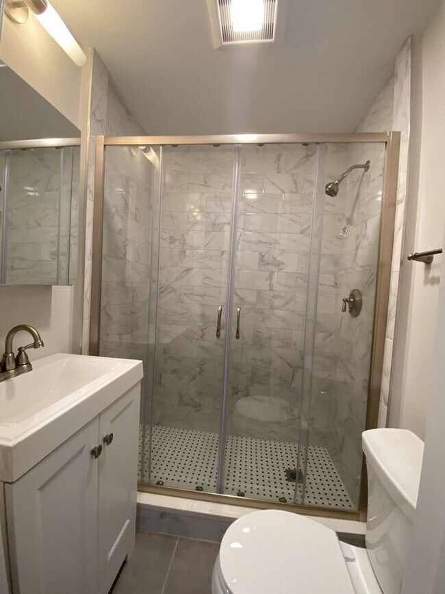 Building Photo - Luxury 2-Bedroom Apartment in Back Bay  – ...