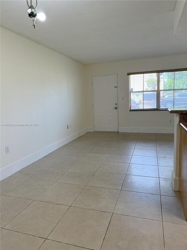 Building Photo - 675 NW 85th Ct