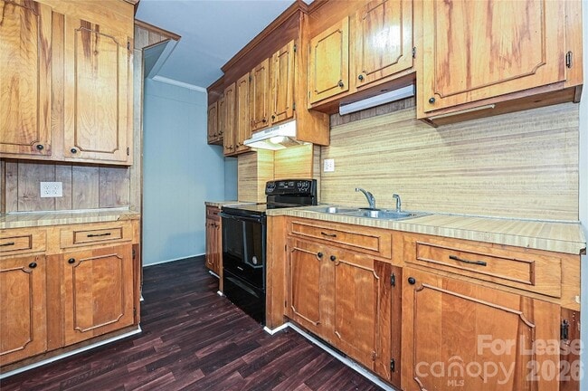 Building Photo - 134 Saluda St