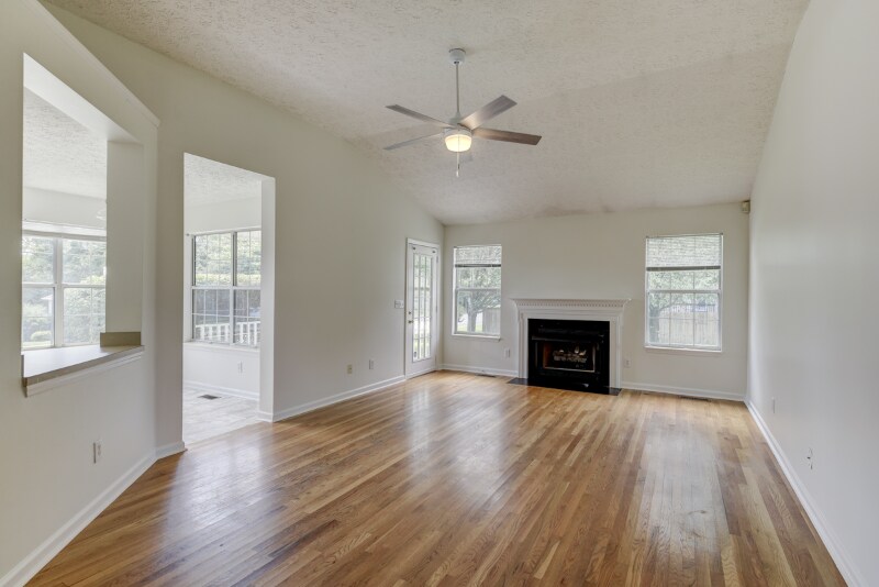 Building Photo - 1101 Pebble Creek Ct E