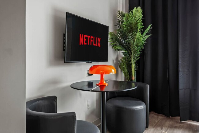 Primary Photo - 1704 N 17th St