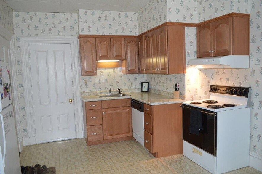 Building Photo - 9 Gambo Rd