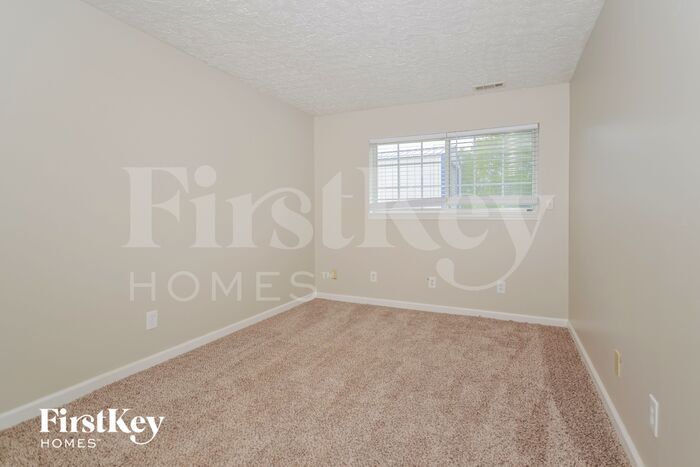 Building Photo - 4182 Magnolia Dr
