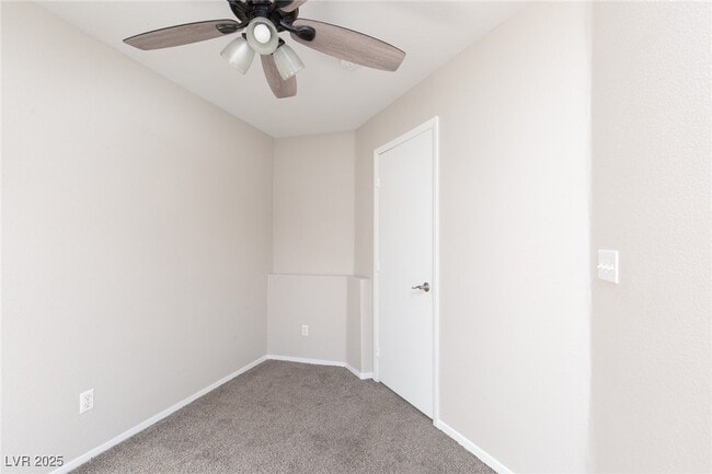 Building Photo - 8564 Shady Pines Dr