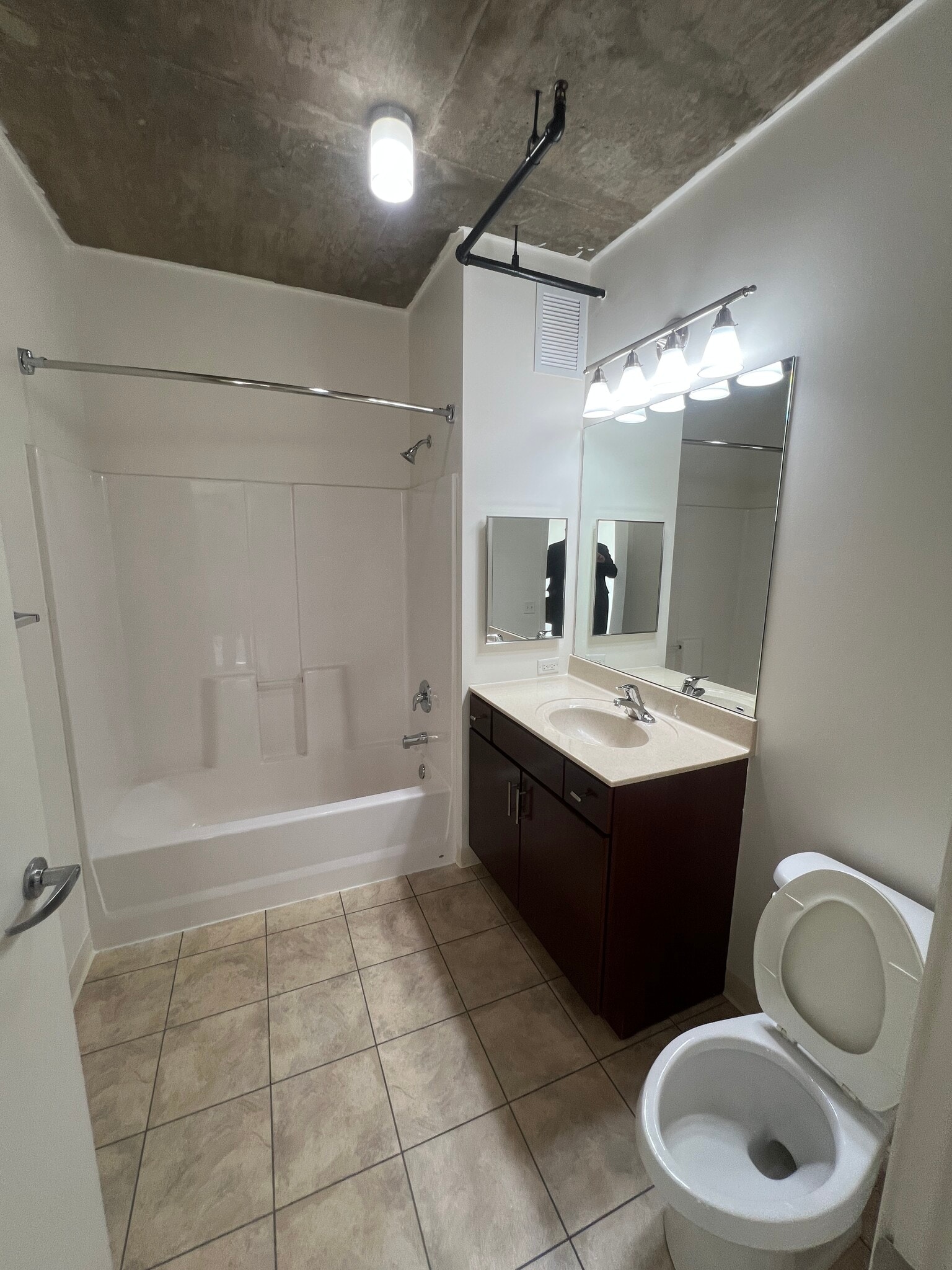 Building Photo - 111 W Polk St