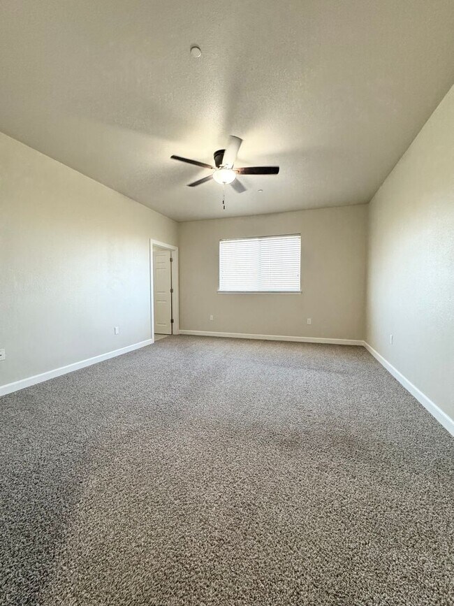 Building Photo - 1437 Wyla Walk