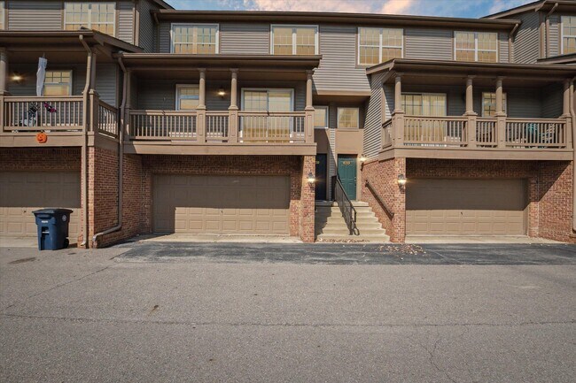 Building Photo - 2817 Barclay Way