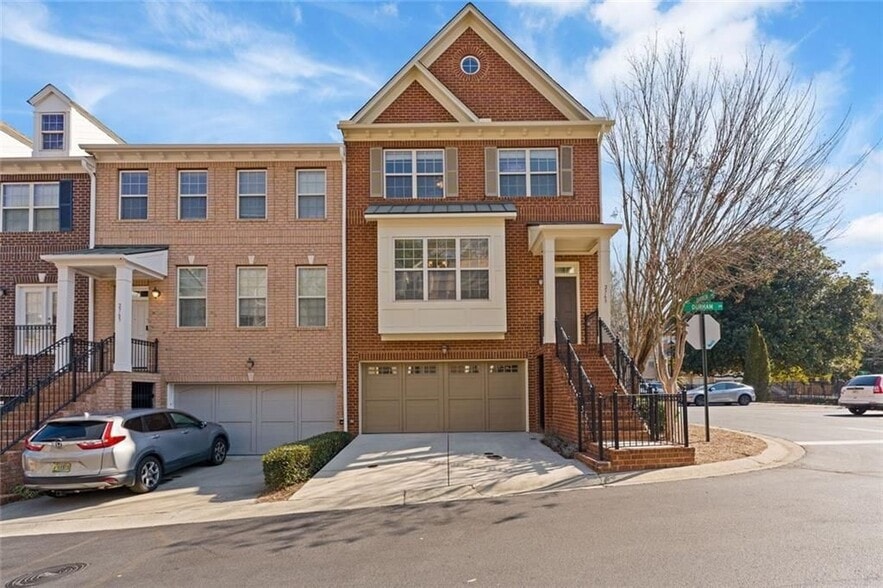 Building Photo - 2763 Durham Dr NE