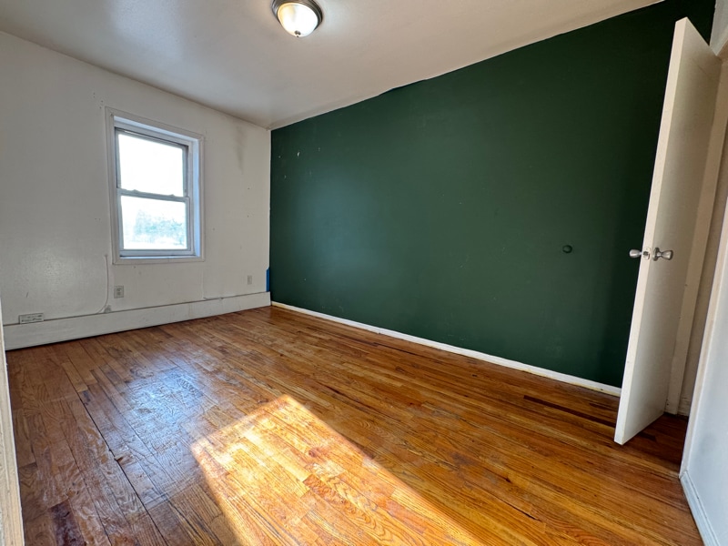 Building Photo - 106-10 Ruscoe St