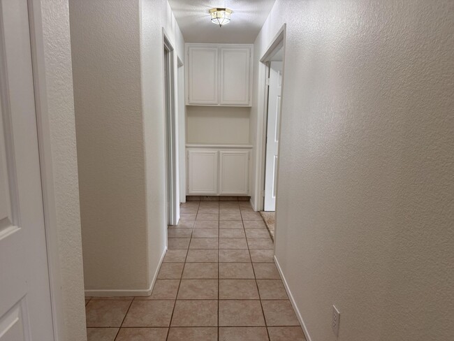 Building Photo - 44180 Camino Lavanda