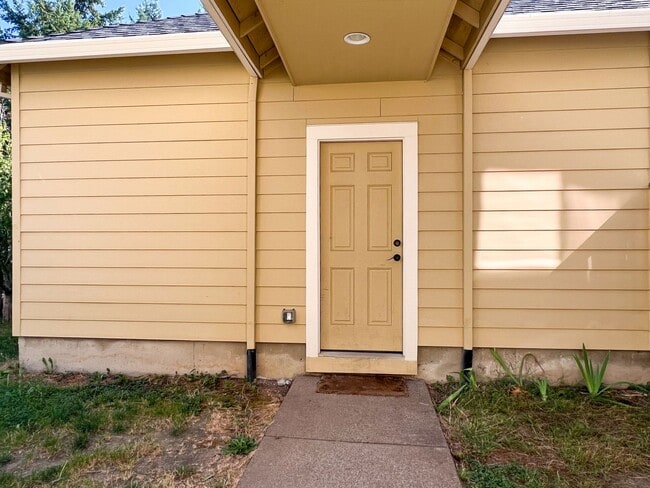 Building Photo - 3BD/2.5BA HOME IN CORVALLIS