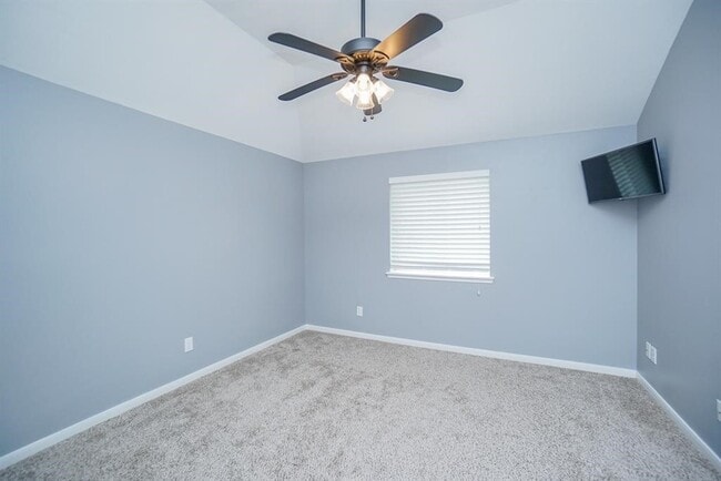 Building Photo - 3211 London Ln