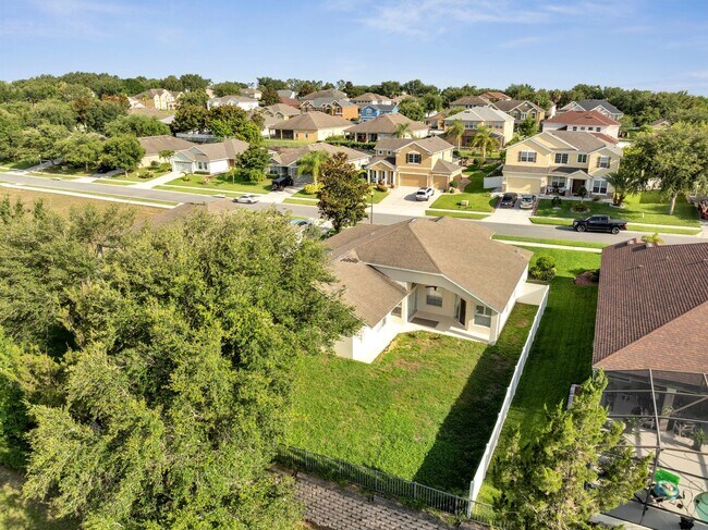 Building Photo - Stunning 4/3 with Fence Enclosed Yard in t...