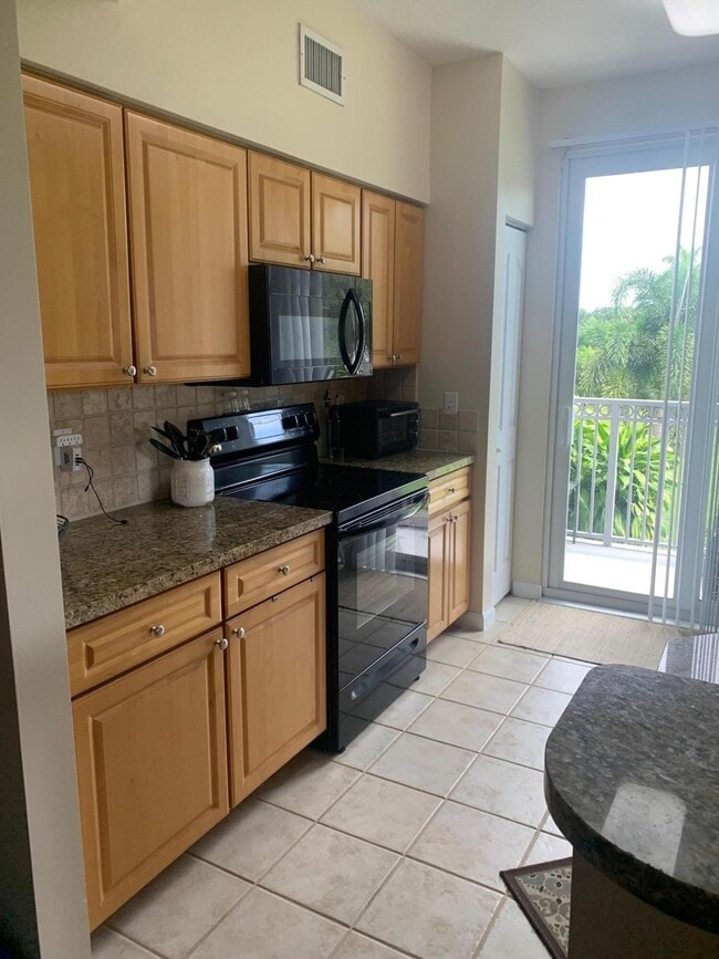 Building Photo - 2058 Alta Meadows Ln