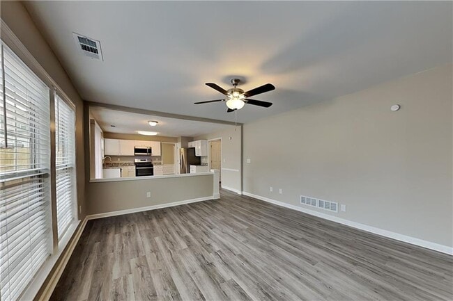 Building Photo - 241 Creel Chase NW