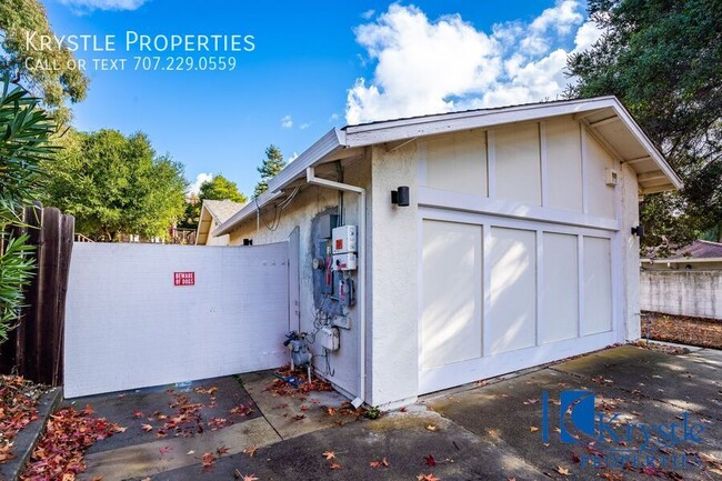 Building Photo - ** SPECIAL OFFER! - Delightful Vallejo Hom...