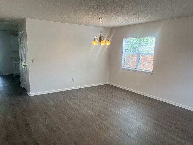 Building Photo - Available now. Great 4BR/2.5BA Home in Park Hill Place!