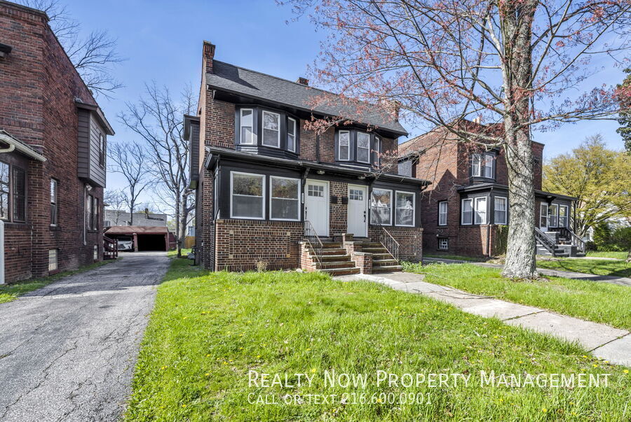 Building Photo - 3241 Sycamore Rd