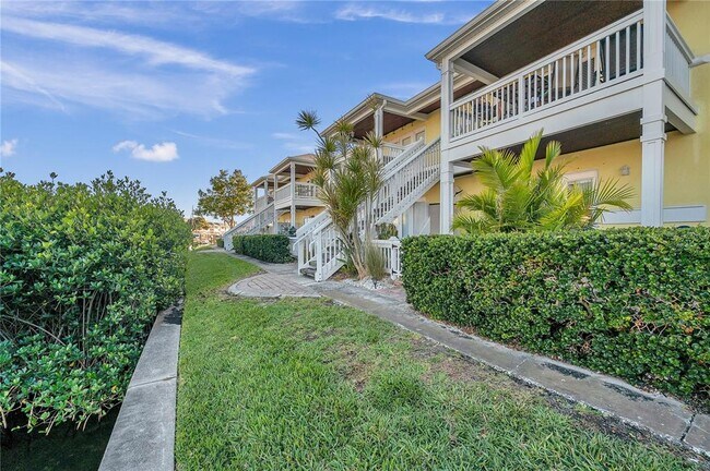 Building Photo - 4728 Beach Dr SE